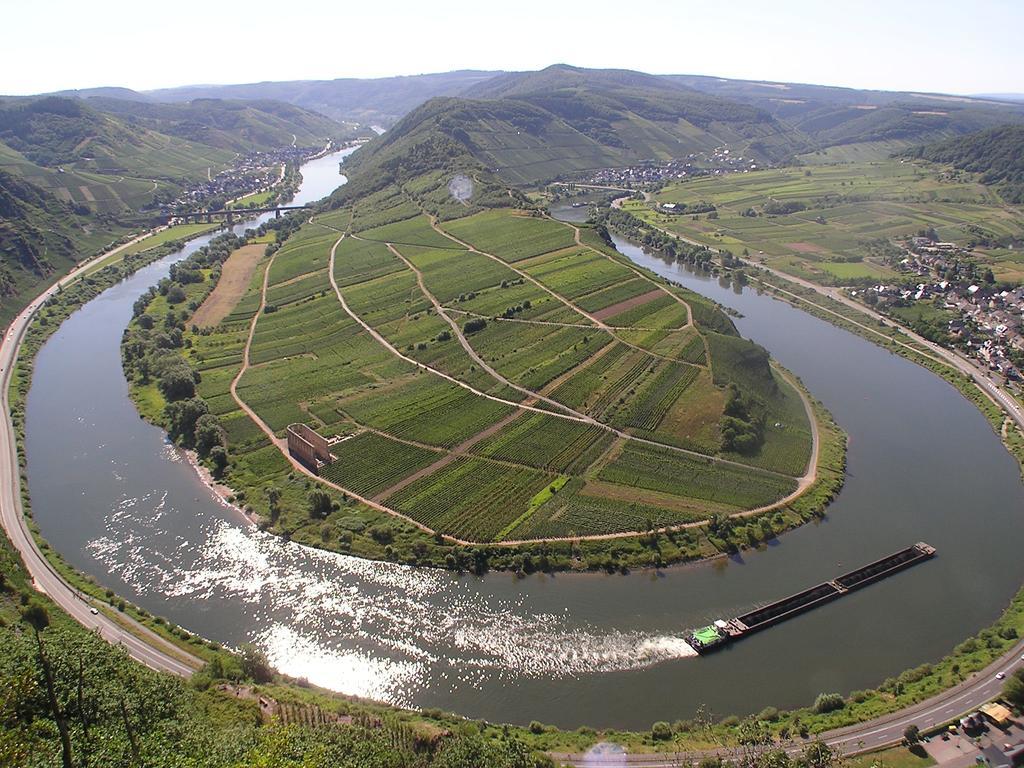 Mosel - River - Quartier 31 Hotel Lieser Exterior photo